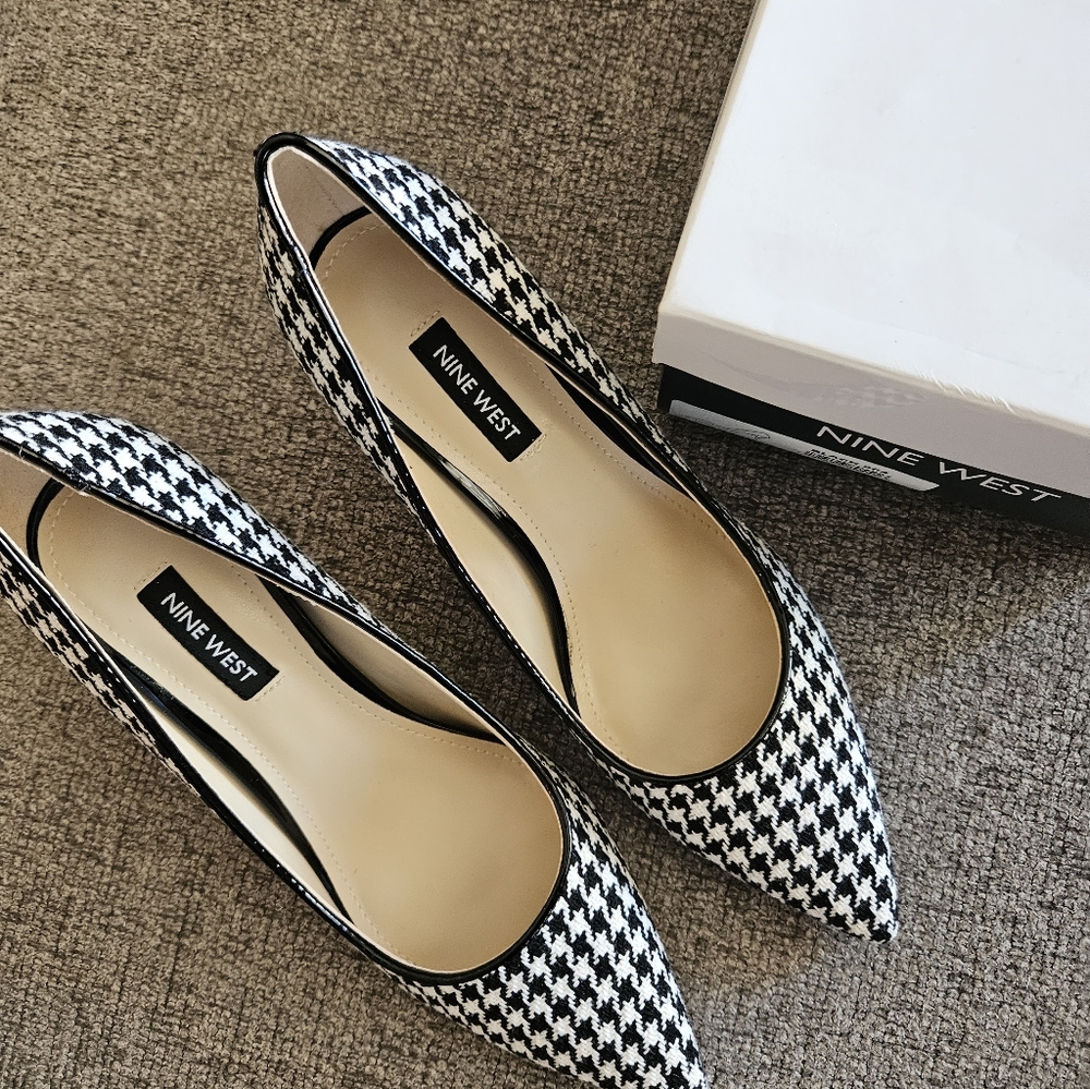 NWT ☆ Nine West Heels/Shoes, Size 6, Brand NEW! - Picture 2 of 4